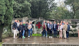 Die Schlierseer Rotarier mit ihren Freunden vom Partnerclub am Gardasee beim Besuch in Solferino.