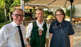 Jens Zangenfeind (M.) wurde von  Petra Reindl und Christian Döring als neues Mitglied aufgenommen.